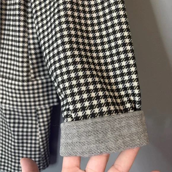 H&M size 10 Black and White Checkered Coat/Blazer, long sleeve button up office - Picture 4 of 9